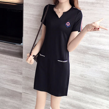 簡(jiǎn)約半身裙，打造優(yōu)雅女人味