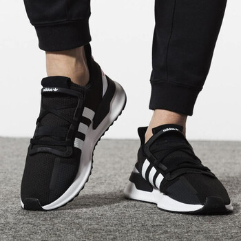 阿迪達(dá)斯（Adidas）跑步鞋G27639/黑白 