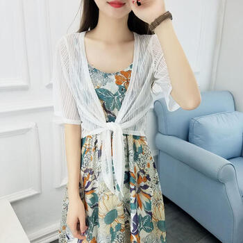時尚系帶風(fēng)衣，穿出你的青春活力