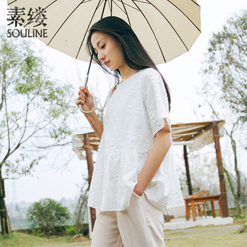 圓領(lǐng)印花上衣，微胖妹子的好幫手