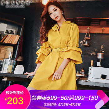 荷葉邊連衣裙，打造甜美少女風(fēng)