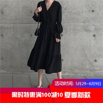 純色連衣裙，打造夏日清爽小蛋糕