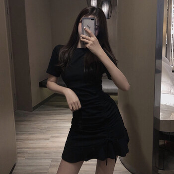 穿純色連衣裙，告別微胖界尷尬