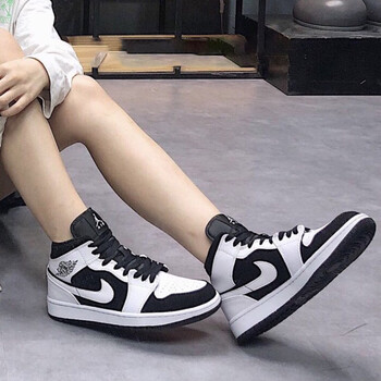 耐克（NIKE）籃球鞋554724-113 42