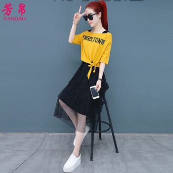 字母連衣裙，打造甜美少女范