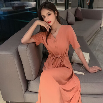 微胖妹子，收腰連衣裙來助力