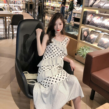 甜美蕾絲連衣裙，讓你賺足回頭率