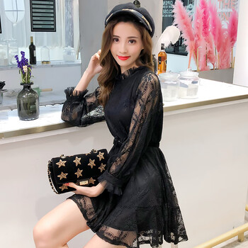 精致蕾絲裙，打造你的優(yōu)雅小身材