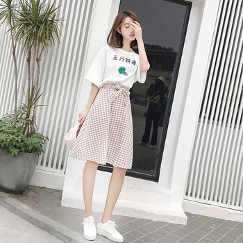 優(yōu)雅吊帶裙，打造時(shí)尚小仙女