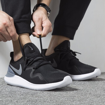 耐克(Nike)跑步鞋春季推薦AA2160-001 