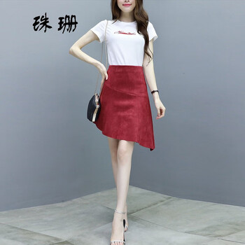 珠珊 刺繡，不規(guī)則 短袖 T恤 女 圓領(lǐng)