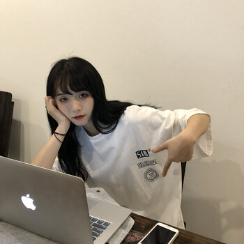 清爽小心機(jī)，短袖上衣拯救微胖