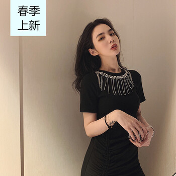 小身材大長腿，純色短裙來拯救