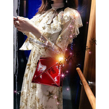 活力蕾絲裙，打造優(yōu)雅女神