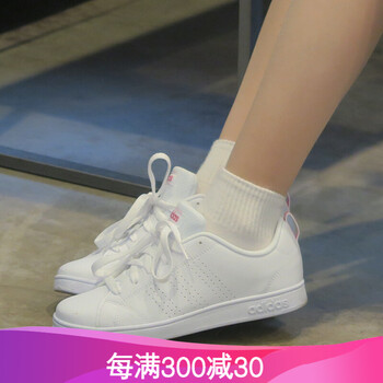 ADIDAS板鞋如圖色 36，37.5，38.5，37，38，39，36.5，35.5