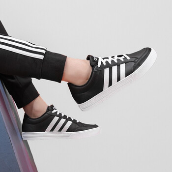 阿迪達(dá)斯（Adidas）籃球鞋BC0131  41