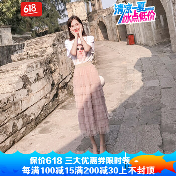 圓領(lǐng)長袖連衣裙，打造優(yōu)雅女神
