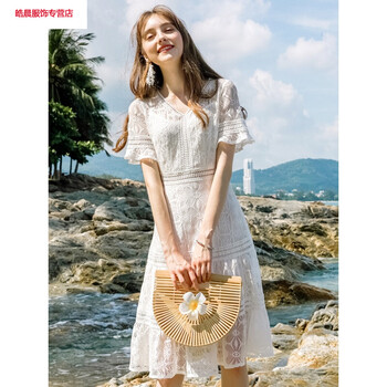 露肩連衣裙，讓你告別夏日尷尬