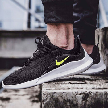 耐克（NIKE）跑步鞋輕便緩震AA2181-010 