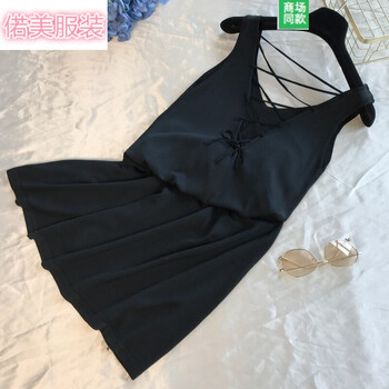 時(shí)尚小白裙，打造甜美少女感