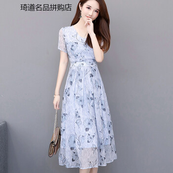 告別平庸，條紋連衣裙秀氣質(zhì)