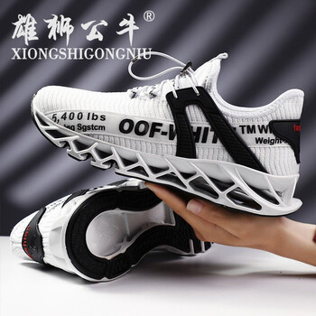 雄獅公牛（XIONGSHIGONGNIU）跑步鞋白色（標準運動鞋碼） 44