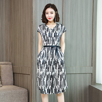 優(yōu)雅條紋裙，打造浪漫小仙女