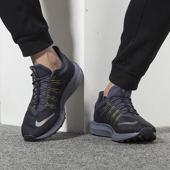 耐克（NIKE）跑步鞋AA7403-002/男款 