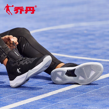 透氣籃球鞋，運動更舒適