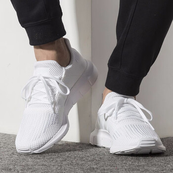 阿迪達斯（Adidas）跑步鞋B37725/白色 