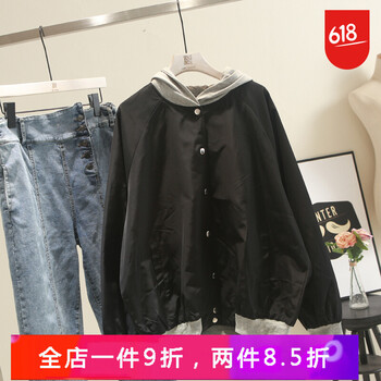 純色連衣裙，打造街頭潮男范