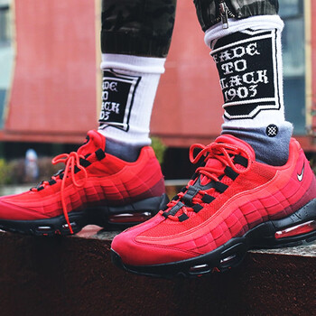 耐克（NIKE）跑步鞋AT2865-600 