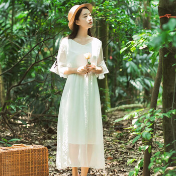 寬松雪紡連衣裙，打造優(yōu)雅小仙女