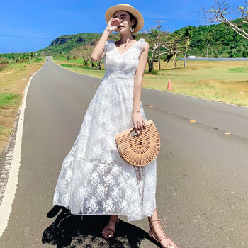 浪漫蕾絲裙，讓你變身性感小仙女