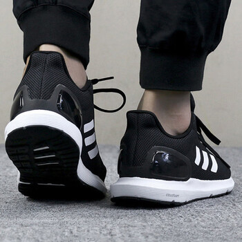 阿迪達斯（Adidas）跑步鞋黑色B44880 42.5