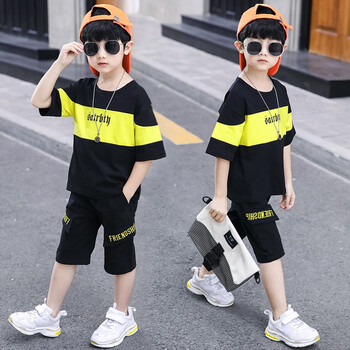 女裝小男孩