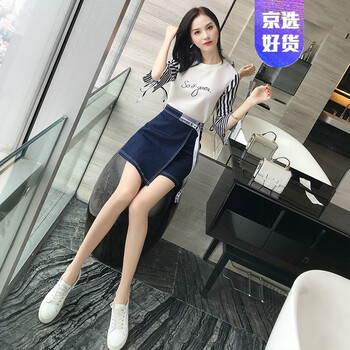 高腰小短裙，打造曼妙身材
