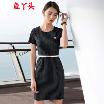 圓領(lǐng)連衣裙，讓你穿出優(yōu)雅氣質(zhì)