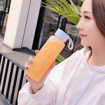 適合商務(wù)人士的時尚印花水杯