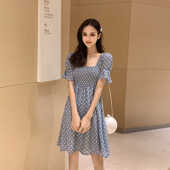 女生都喜歡的復(fù)古風(fēng)連衣裙
