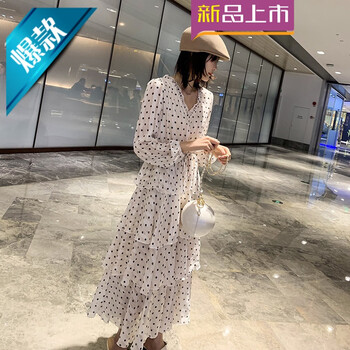 優(yōu)雅格子裙，告別微胖界