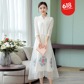 純色印花連衣裙，讓你賺足回頭率