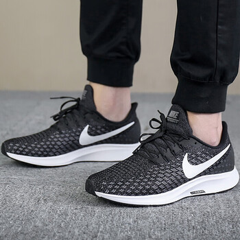 耐克（NIKE）跑步鞋942851-001/18秋季新款 黑白配色 39