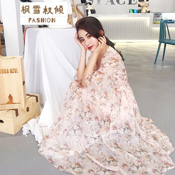 純色連衣裙讓你變身性感小仙女
