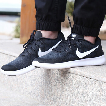 耐克（NIKE）跑步鞋880839-001/赤足系列  39