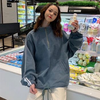 寬松短外套，穿出你的青春活力