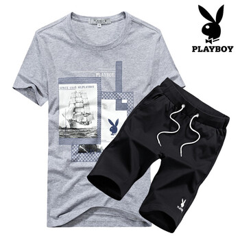 花花公子（PLAYBOY ESTABLISHED 1953） 短袖 男士T恤 灰色衣服黑色褲子 