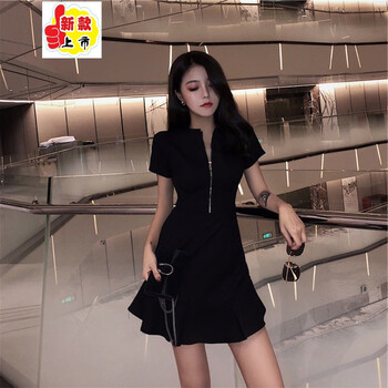 純色連衣裙，打造清新小仙女范