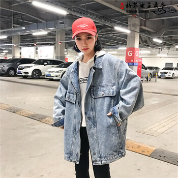 純色連衣裙，讓你變身時(shí)尚女神