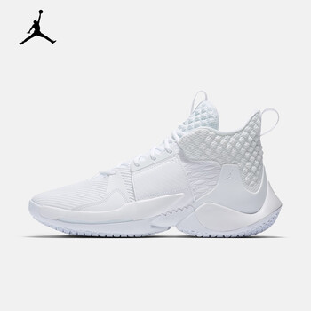 耐克（NIKE）籃球鞋BV6352-101 